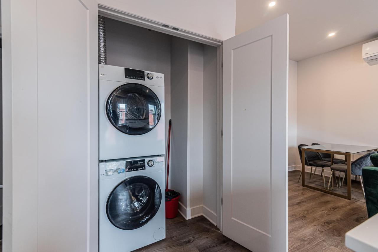 2 Bedroom Luxury In The Mile End By Den Stays Монреаль Экстерьер фото